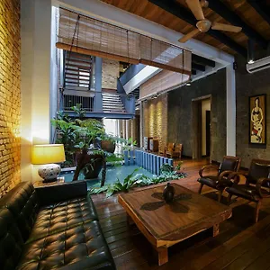 Hotel 1825 Gallery ***